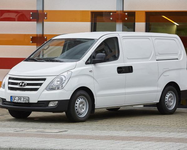 Фото Hyundai H-1 II Рестайлинг Фургон