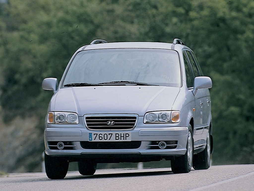 Фото Hyundai Trajet I Компактвэн