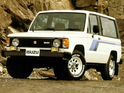 Фото Isuzu Trooper I Внедорожник 3 дв.