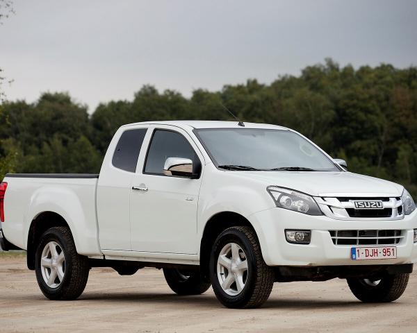 Фото Isuzu D-Max II Пикап Полуторная кабина