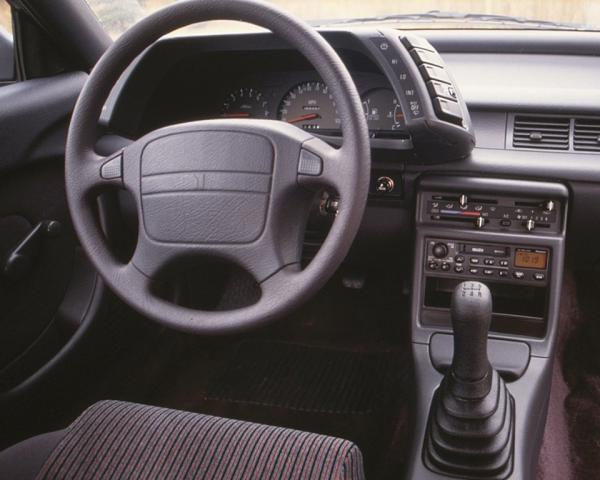 Фото Isuzu Gemini III Купе