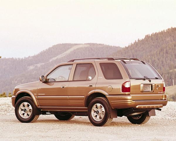 Фото Isuzu Rodeo II Внедорожник 5 дв.