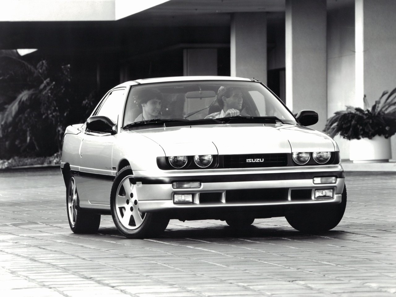 Фото Isuzu Impulse II