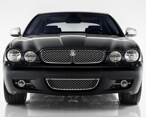 Фото Jaguar XJR III (X358) Седан