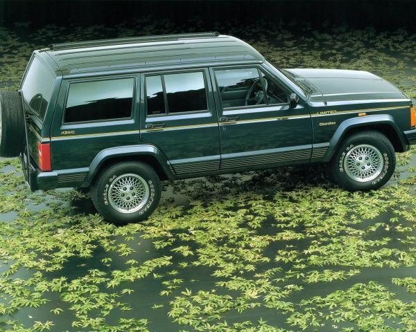 Фото Jeep Cherokee II (XJ) Внедорожник 5 дв.