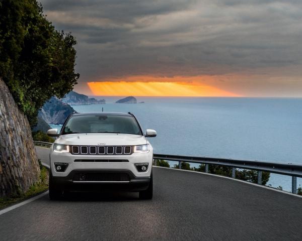 Фото Jeep Compass II Внедорожник 5 дв.