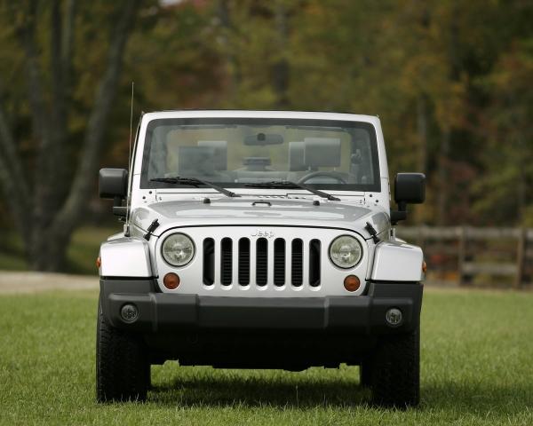 Фото Jeep Wrangler III (JK) Внедорожник 3 дв.