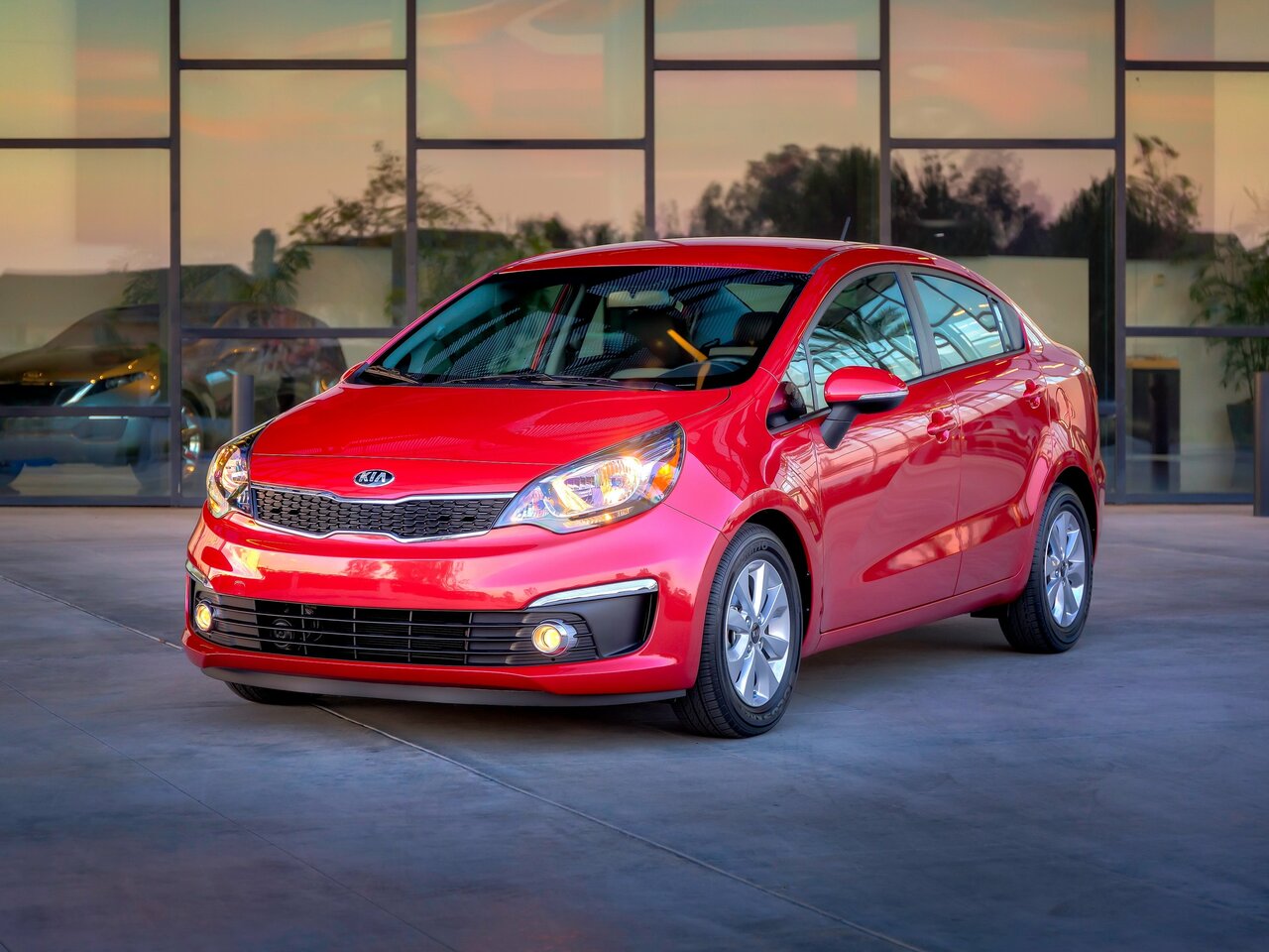 Седан Kia Rio 2015