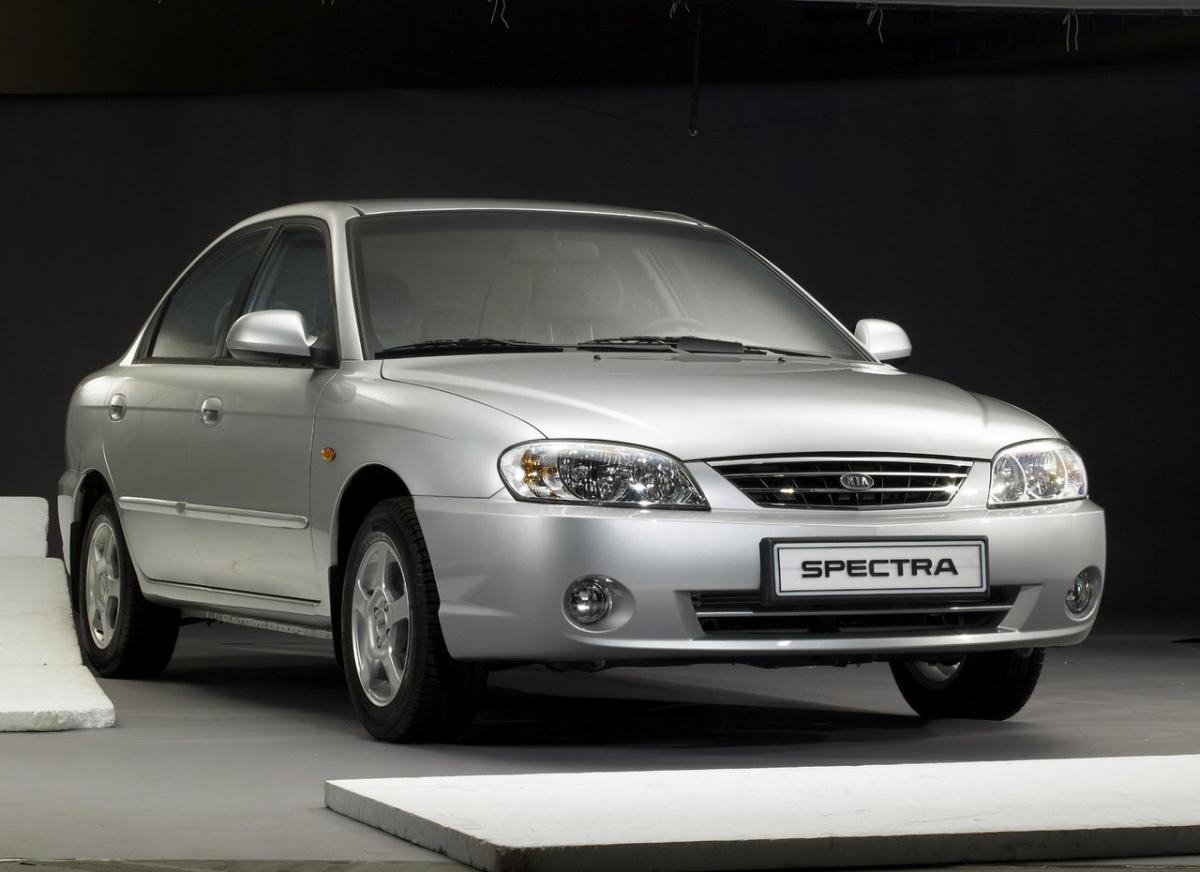 Сравнение Шевроле Лачетти и Киа Спектра, что лучше Chevrolet Lacetti или Kia  Spectra