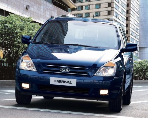 Фото Kia Carnival II Минивэн