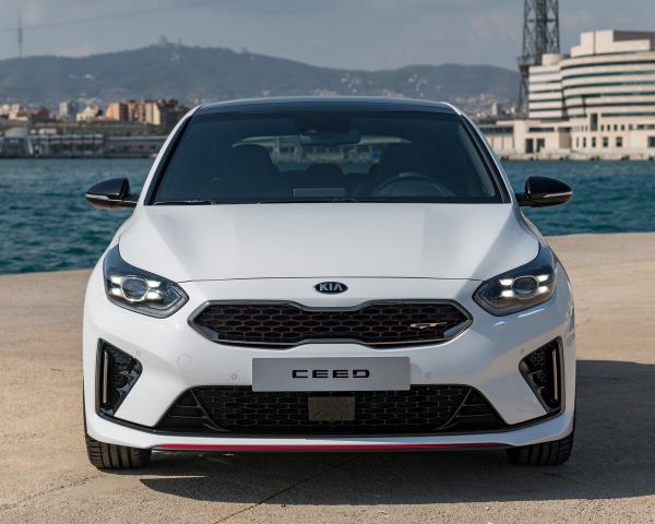 Фото Kia Ceed GT II Хэтчбек 5 дв.