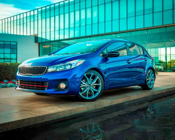 Фото Kia Forte II Рестайлинг Хэтчбек 5 дв.