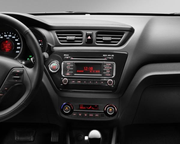 Фото Kia Rio III Рестайлинг Хэтчбек 5 дв.