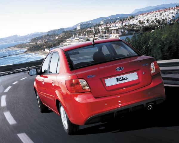 Фото Kia Rio II Рестайлинг Седан