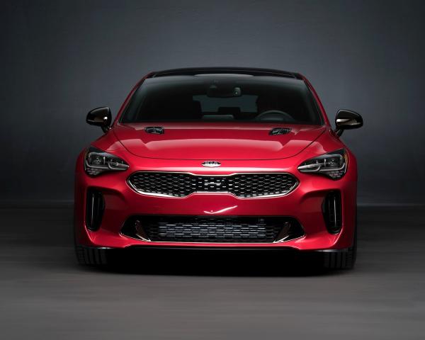 Фото Kia Stinger I Лифтбек