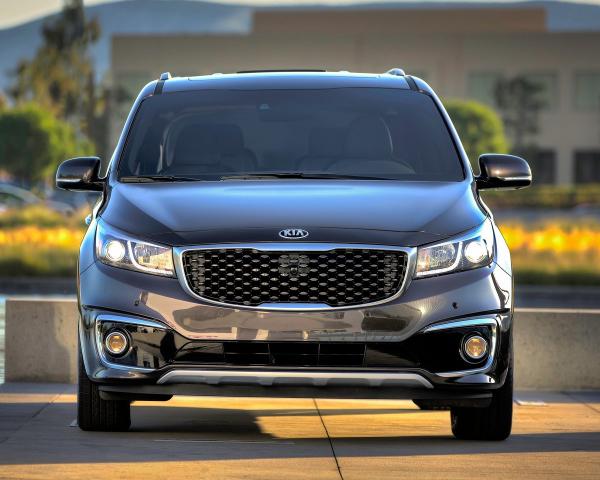 Фото Kia Sedona III Минивэн