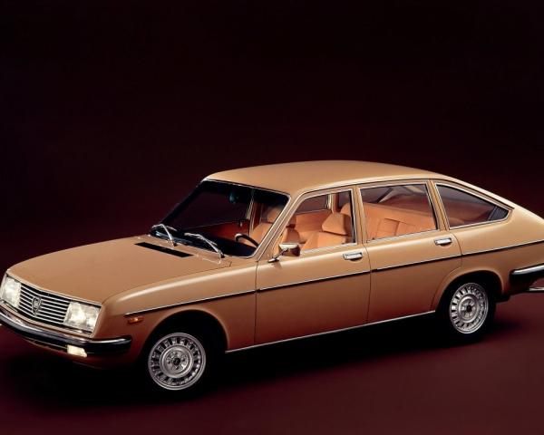 Фото Lancia Beta I Седан