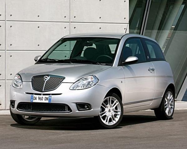 Фото Lancia Ypsilon II (Type 843) Рестайлинг Хэтчбек 3 дв.