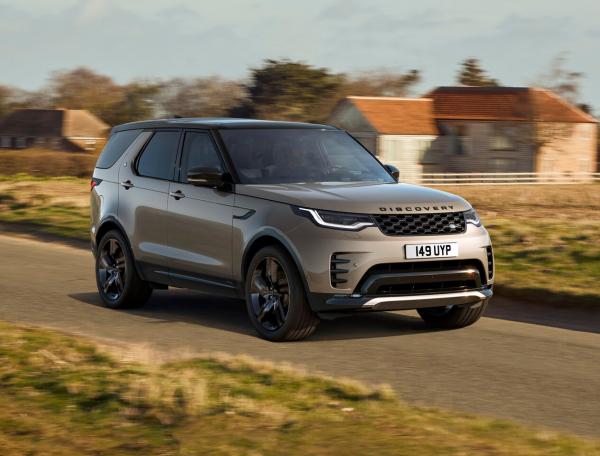 Сравнение Land Rover Discovery и Land Rover Discovery Sport