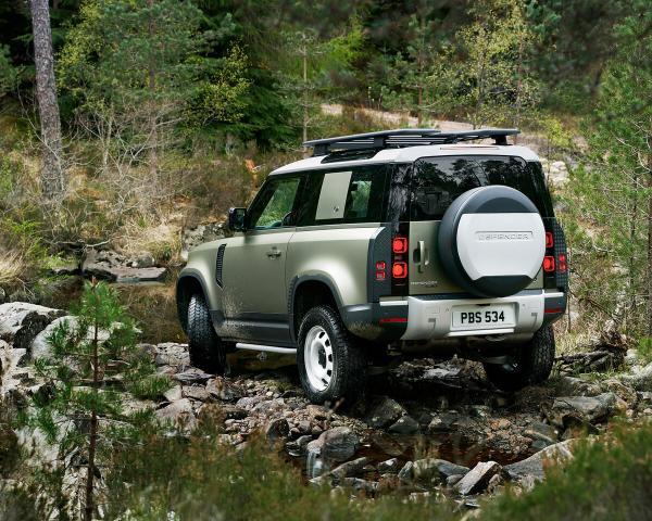 Фото Land Rover Defender II Внедорожник 3 дв.