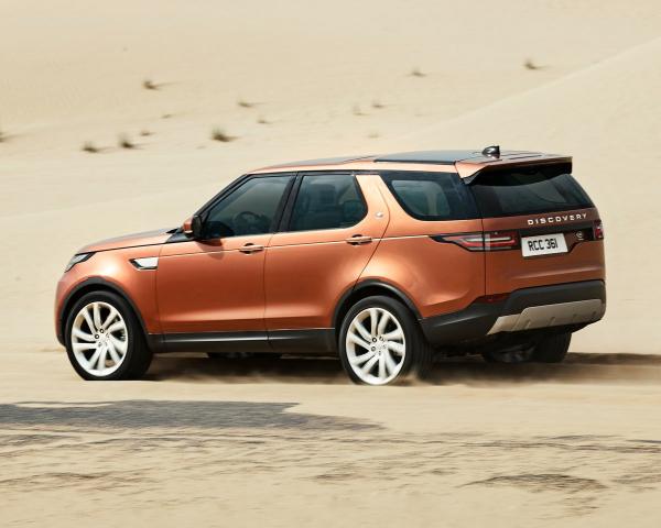 Фото Land Rover Discovery V Внедорожник 5 дв.