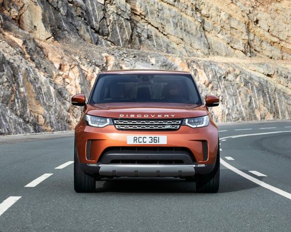 Фото Land Rover Discovery V Внедорожник 5 дв.