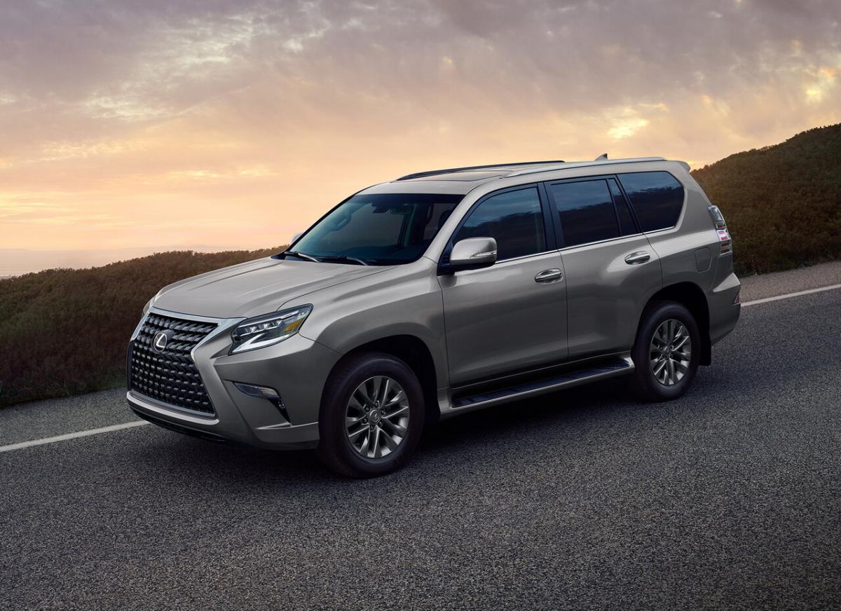 Сравнение Лексус ГХ и Тойота Ленд Крузер Прадо, что лучше Lexus GX или  Toyota Land Cruiser Prado