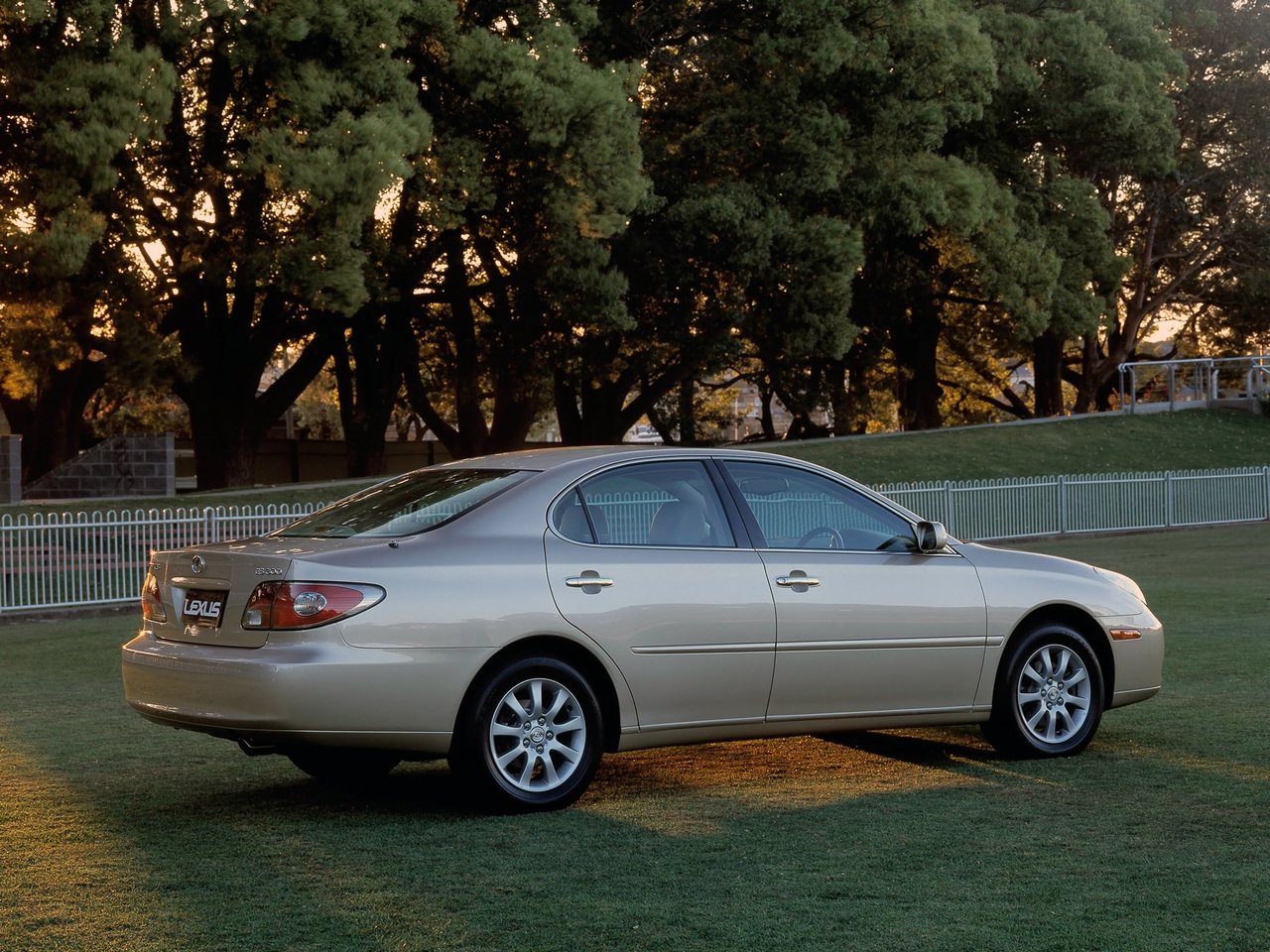 Фото Lexus ES IV