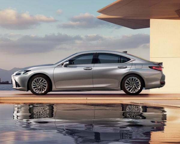 Фото Lexus ES VII Рестайлинг 2 Седан