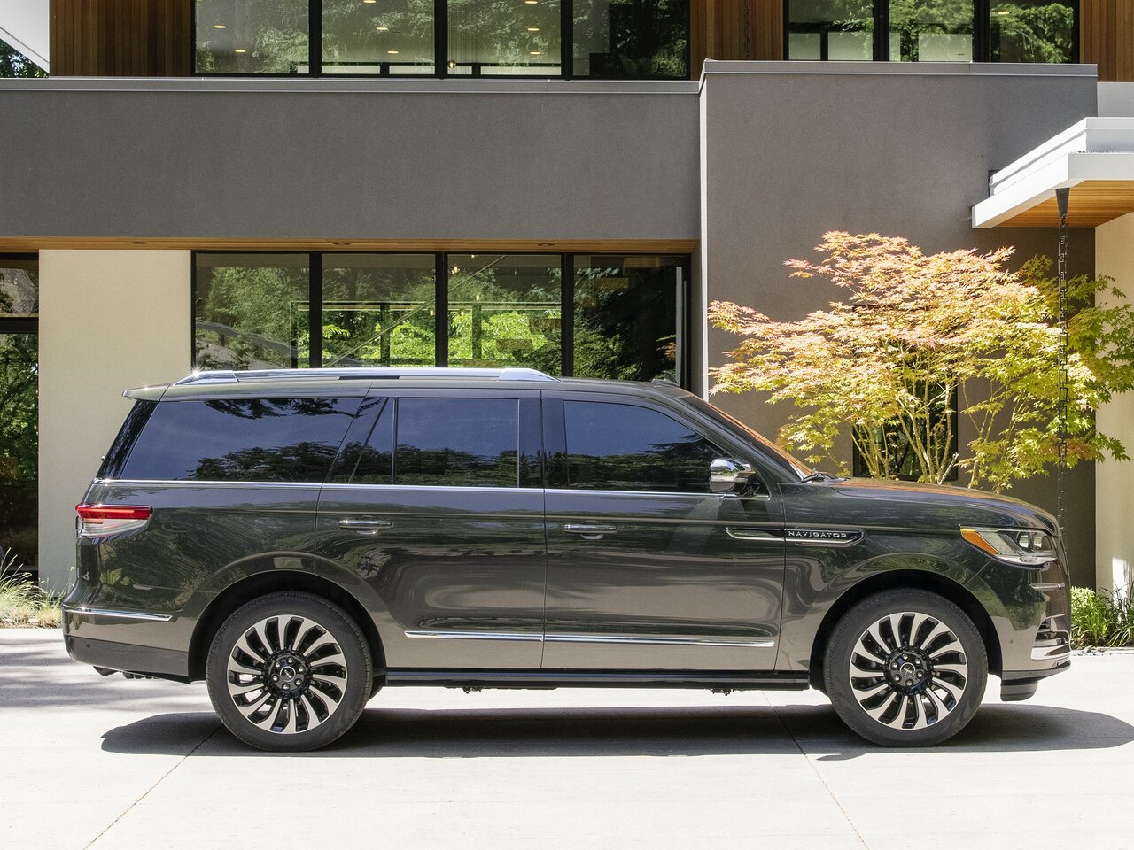 Фото Lincoln Navigator IV Рестайлинг