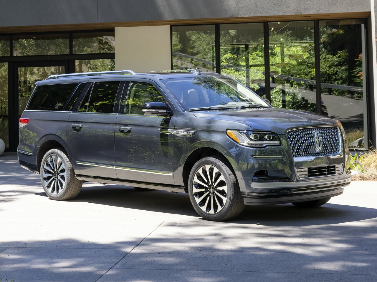 Фото Lincoln Navigator IV Рестайлинг