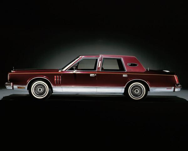 Фото Lincoln Continental VI Седан