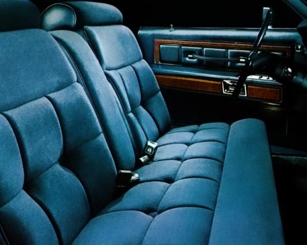 Фото Lincoln Continental V Купе