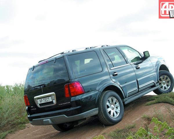 Фото Lincoln Navigator II Внедорожник 5 дв.