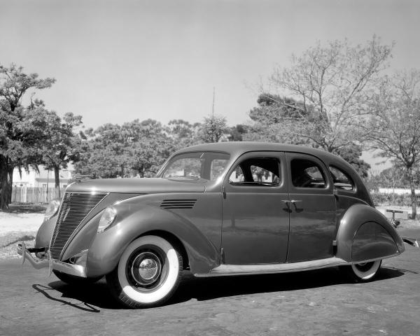 Фото Lincoln Zephyr I Седан