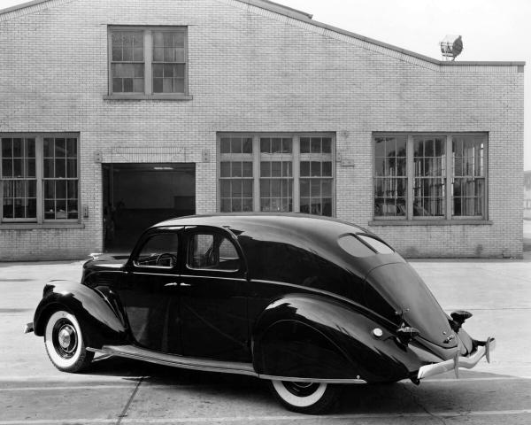 Фото Lincoln Zephyr I Седан