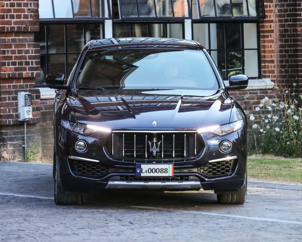 Фото Maserati Levante I Внедорожник 5 дв.