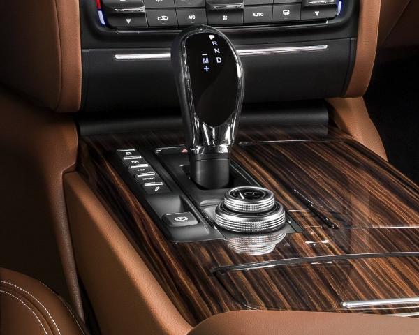 Фото Maserati Quattroporte VI Рестайлинг Седан