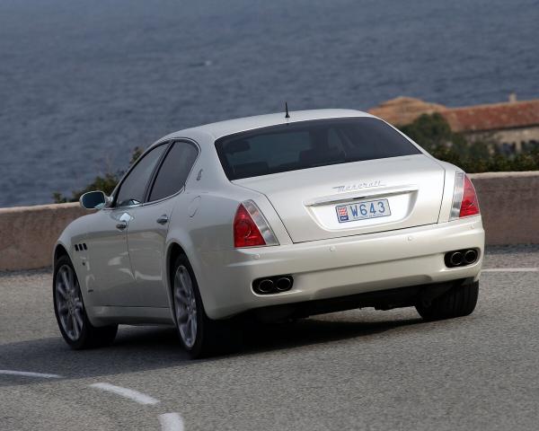 Фото Maserati Quattroporte V Седан