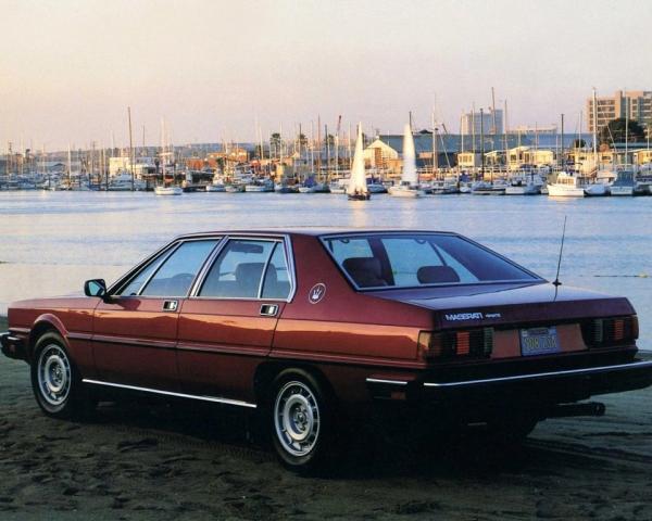 Фото Maserati Quattroporte III Седан