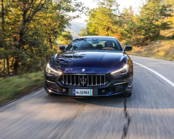 Фото Maserati Ghibli III Рестайлинг 2 Седан