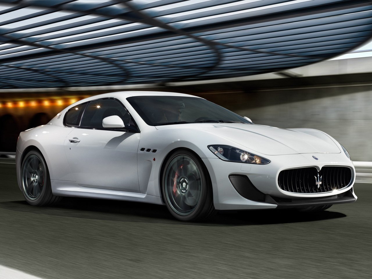 Фото Maserati GranTurismo I