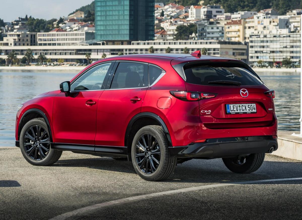 Сравнение Мазда СХ-5 и Мазда СХ-8, что лучше Mazda CX-5 или Mazda CX-8