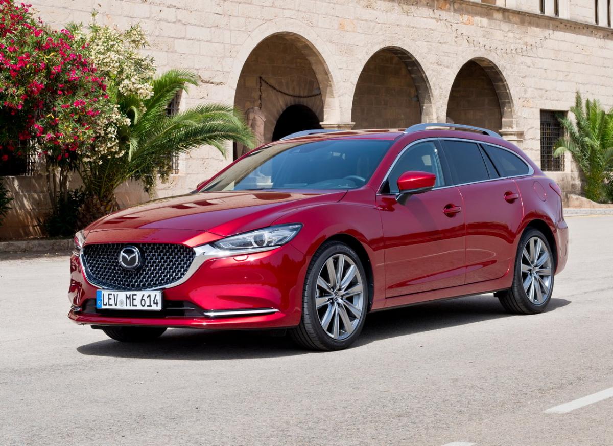 Сравнение Мазда 6 и Мазда СХ-5, что лучше Mazda 6 или Mazda CX-5