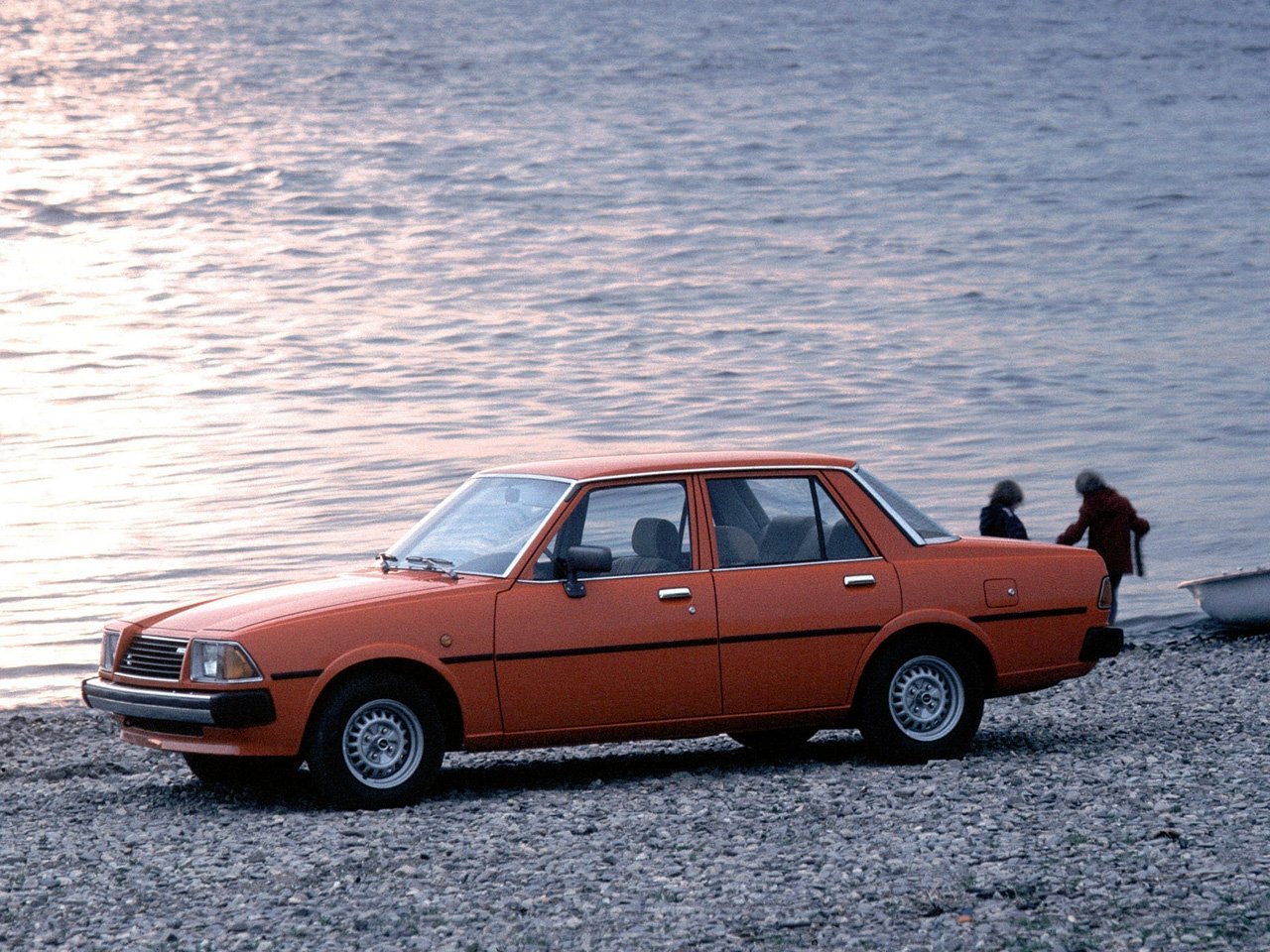 Фото Mazda 626 I (CB)