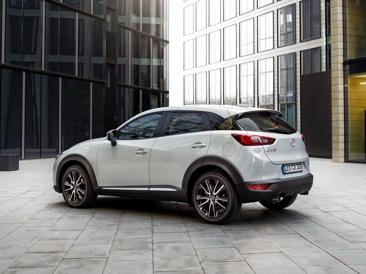 Фото Mazda CX-3 I