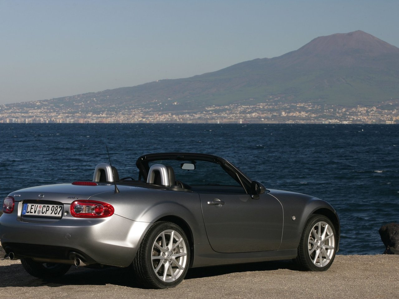 Фото Mazda MX-5 III (NC) Рестайлинг