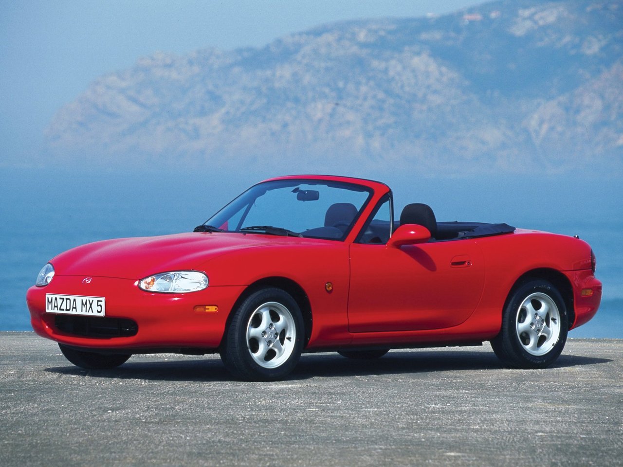 Фото Mazda MX-5 II (NB)