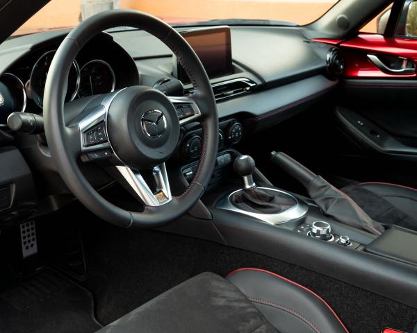 Фото Mazda MX-5 IV (ND) Тарга RF