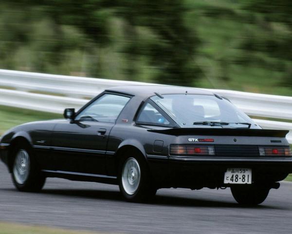 Фото Mazda Savanna RX-7 I (SA) Рестайлинг Купе